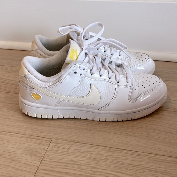 Nike dunk low - special limited edition Valentine’s Day 2023 - Picture 2 of 10